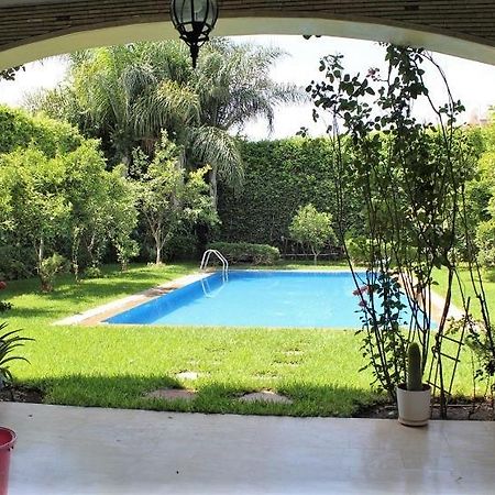 Magnifique Villa Avec Piscine Chauffee Que Pour Famille Marrakesh Exterior photo